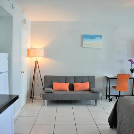 Castle 705 Villa Miami Beach Room photo