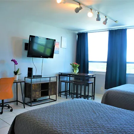 Castle 705 Villa Miami Beach Room photo
